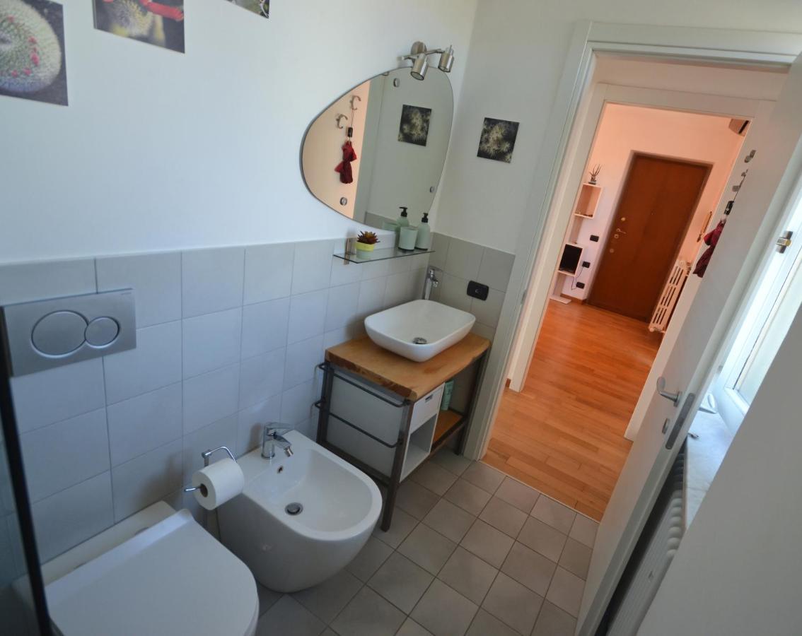 Apartamento Casa Nel Borgo Vicinissima Al Centro Di Torino Exterior foto